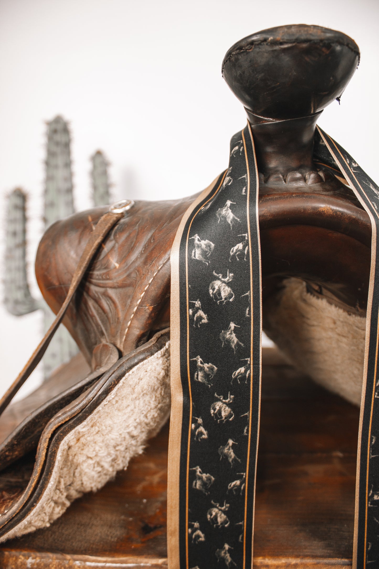 Black & Gold Broncs Twilly