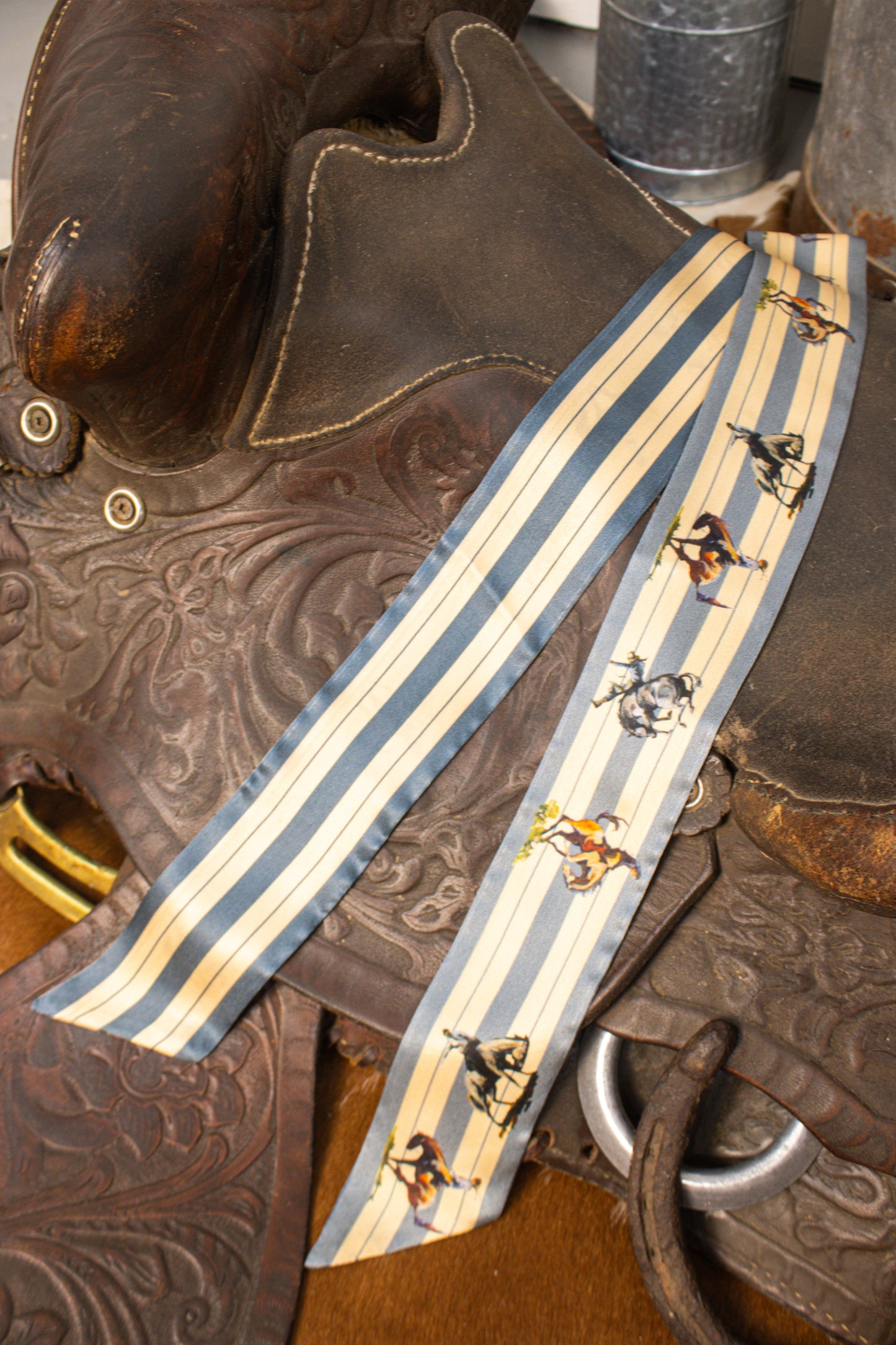 Broncs with Stripes Twilly