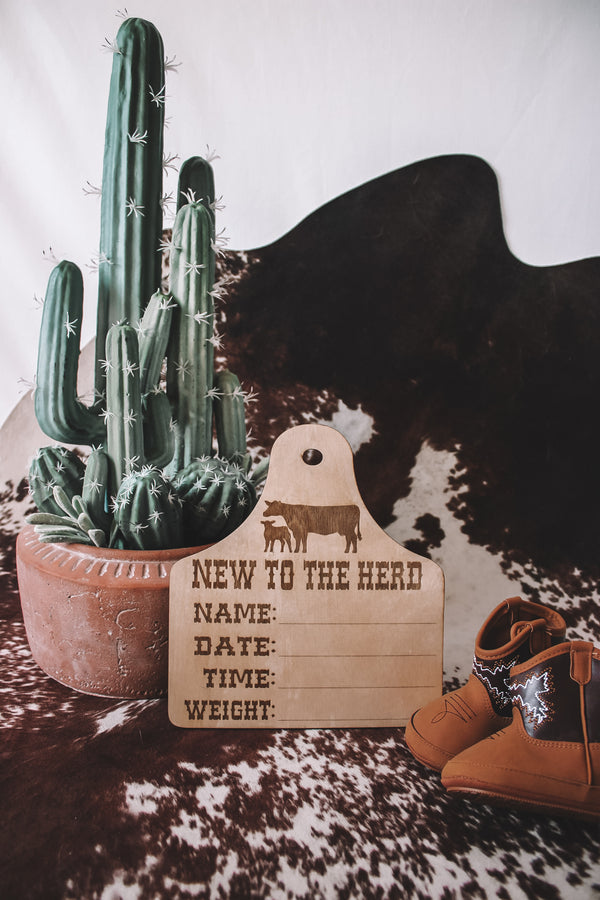 Cowtag Baby Birth Stat Sign