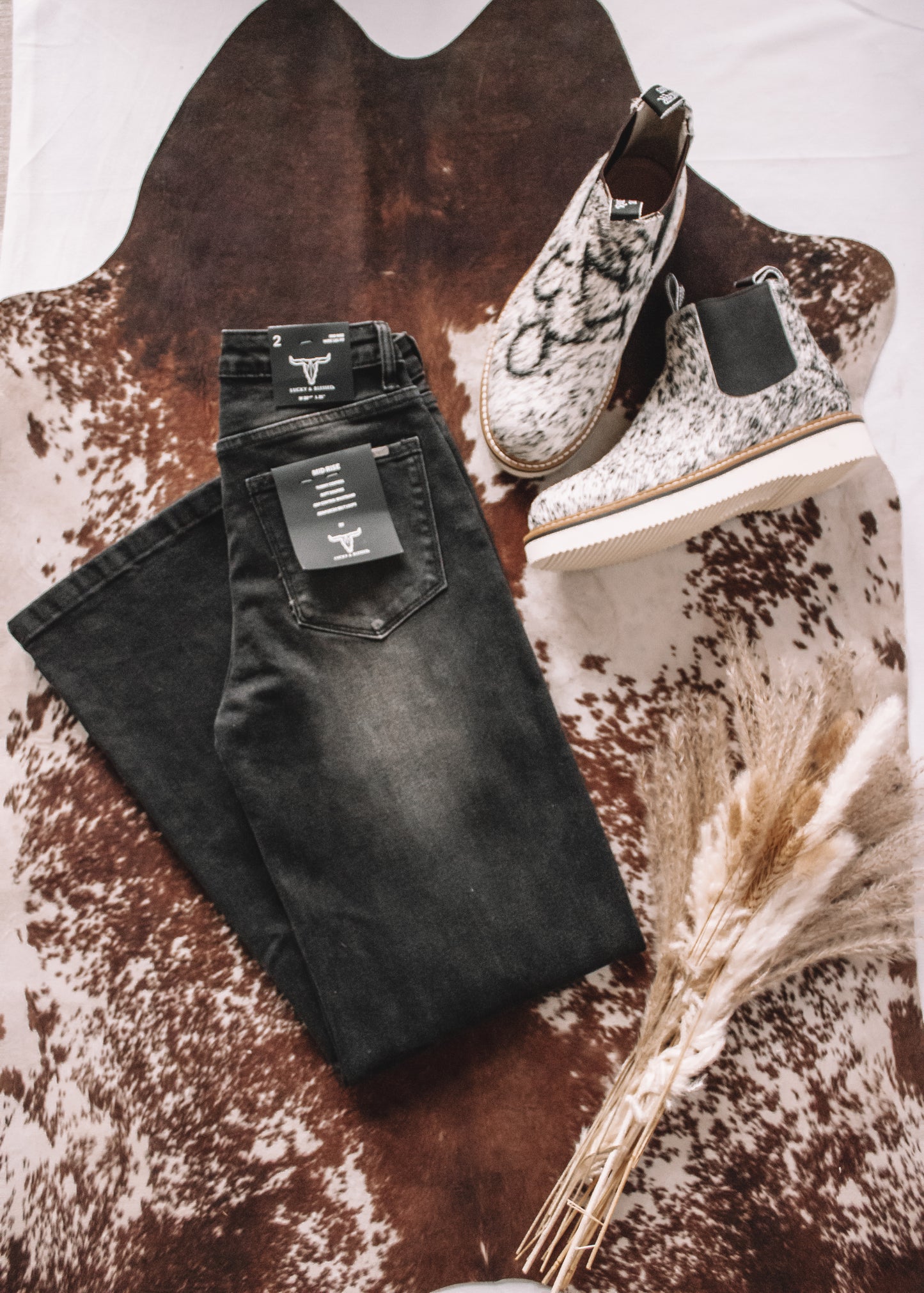 Black Wash High Rise Knee Rip Jeans