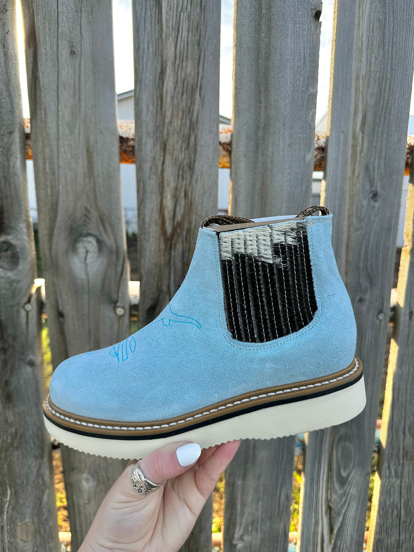 The Branded Roan - Ice Blue Cowpoke Boots