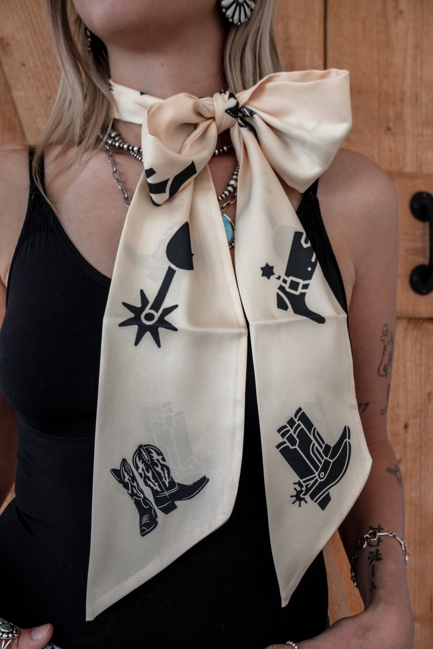 Boots Scarf