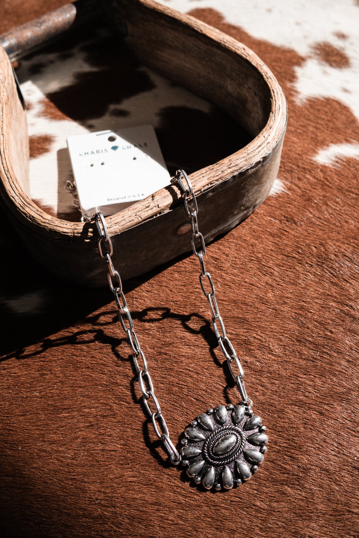The Dusty Necklace