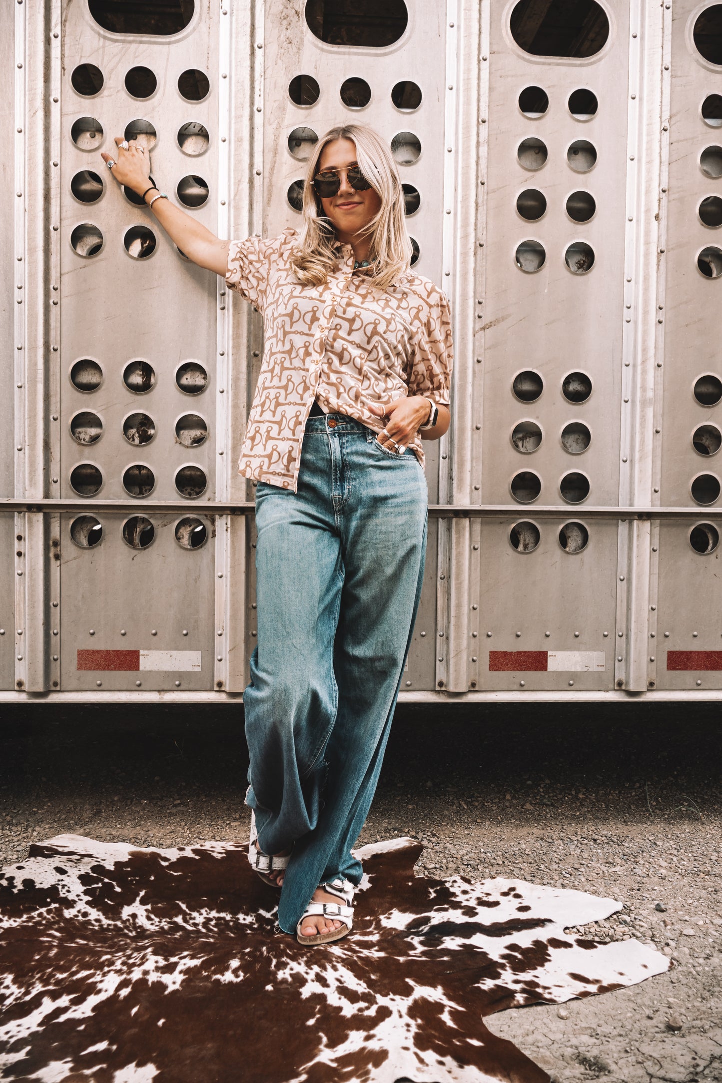 Horse Snaffle Bit Burnout Collared Button Down Puff Short Sleeve Shirt
