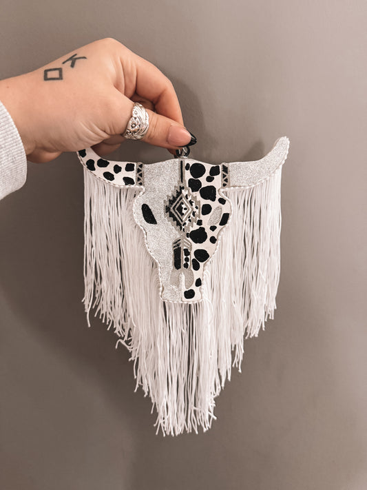 White Long Horn Fringe Freshie