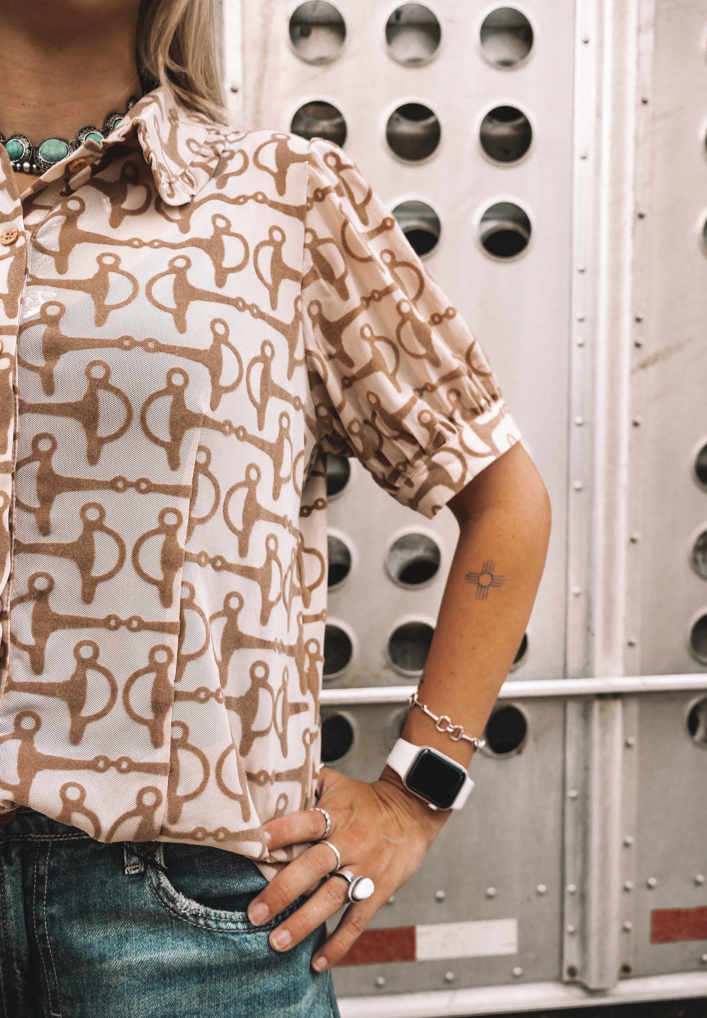 Horse Snaffle Bit Burnout Collared Button Down Puff Short Sleeve Shirt