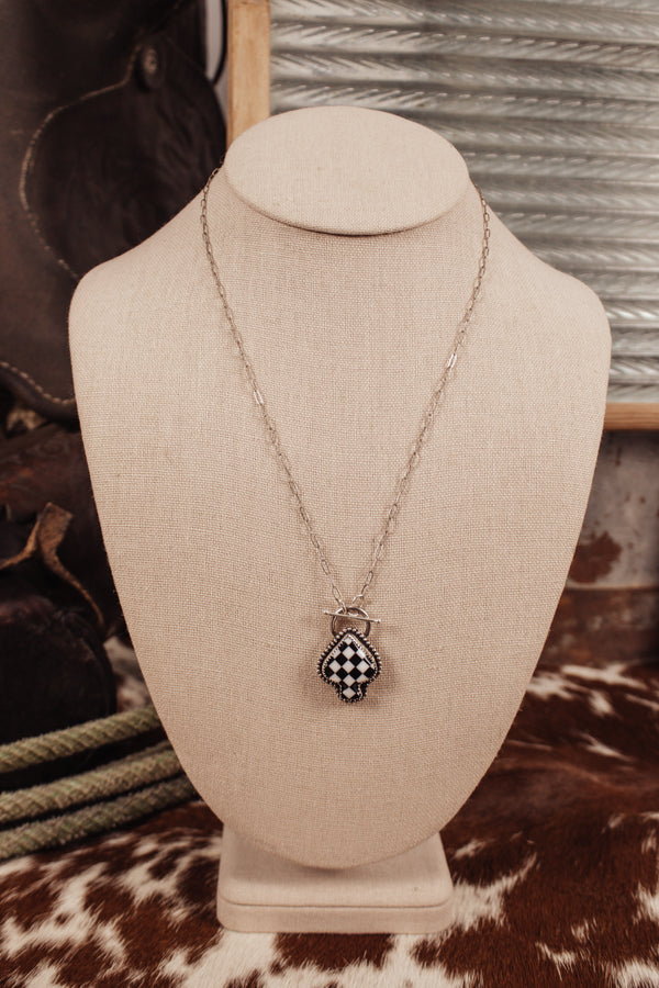 Checkered Toggle Spade