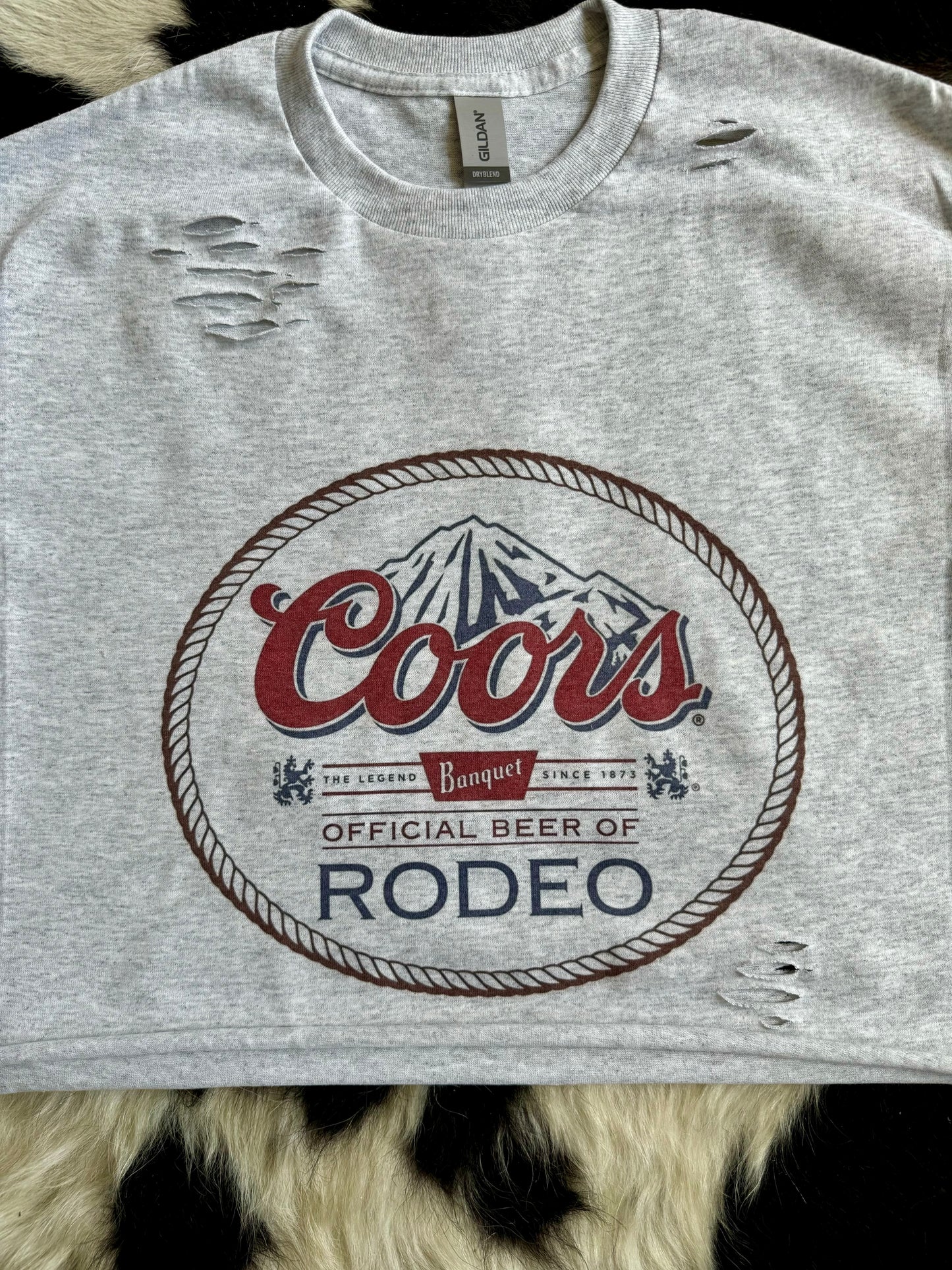 The Branded Roan - Coors Rodeo Distressed Cropped Tee